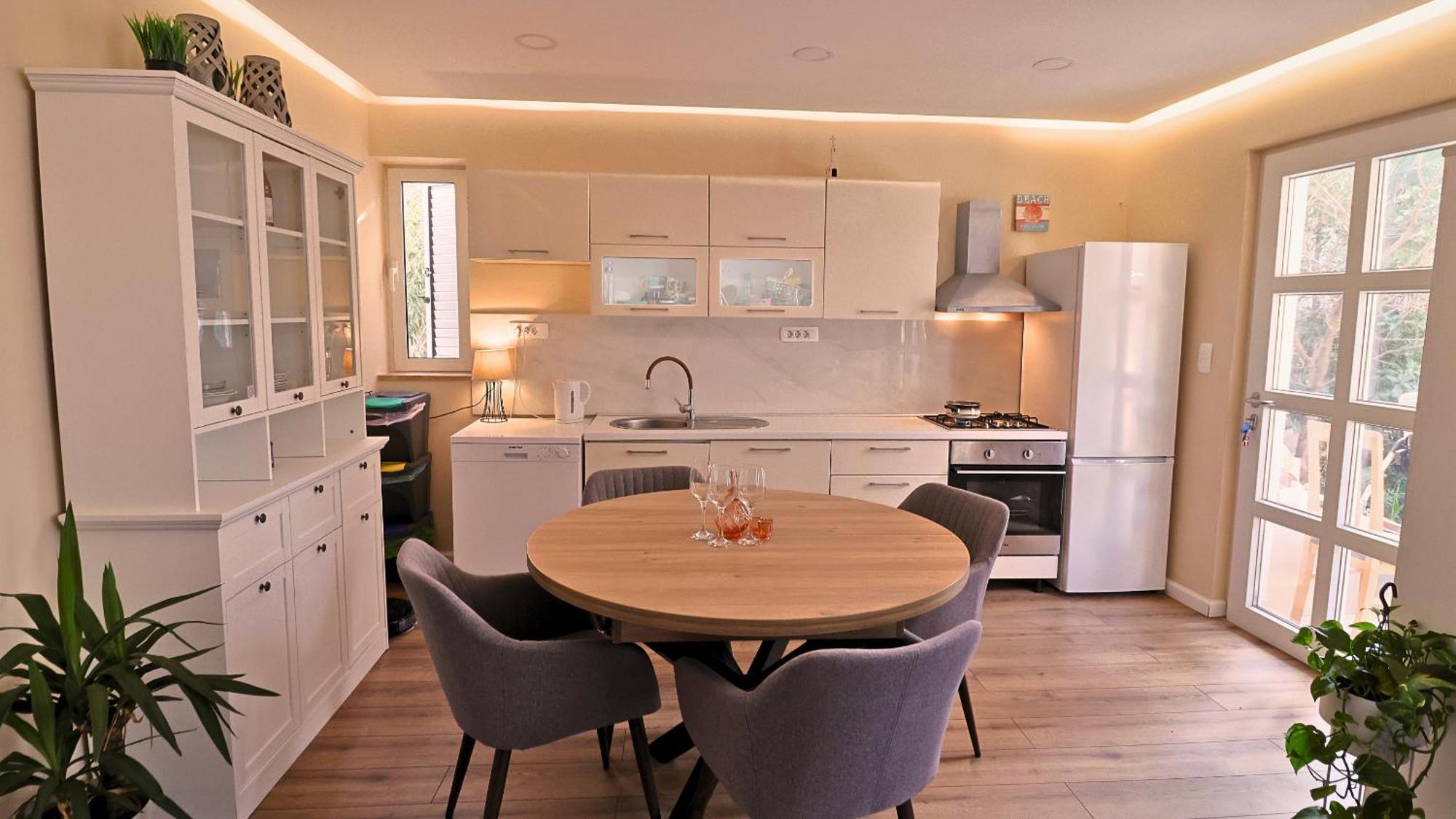 Central Single House With Parking-Top Location! Novalja Exterior foto